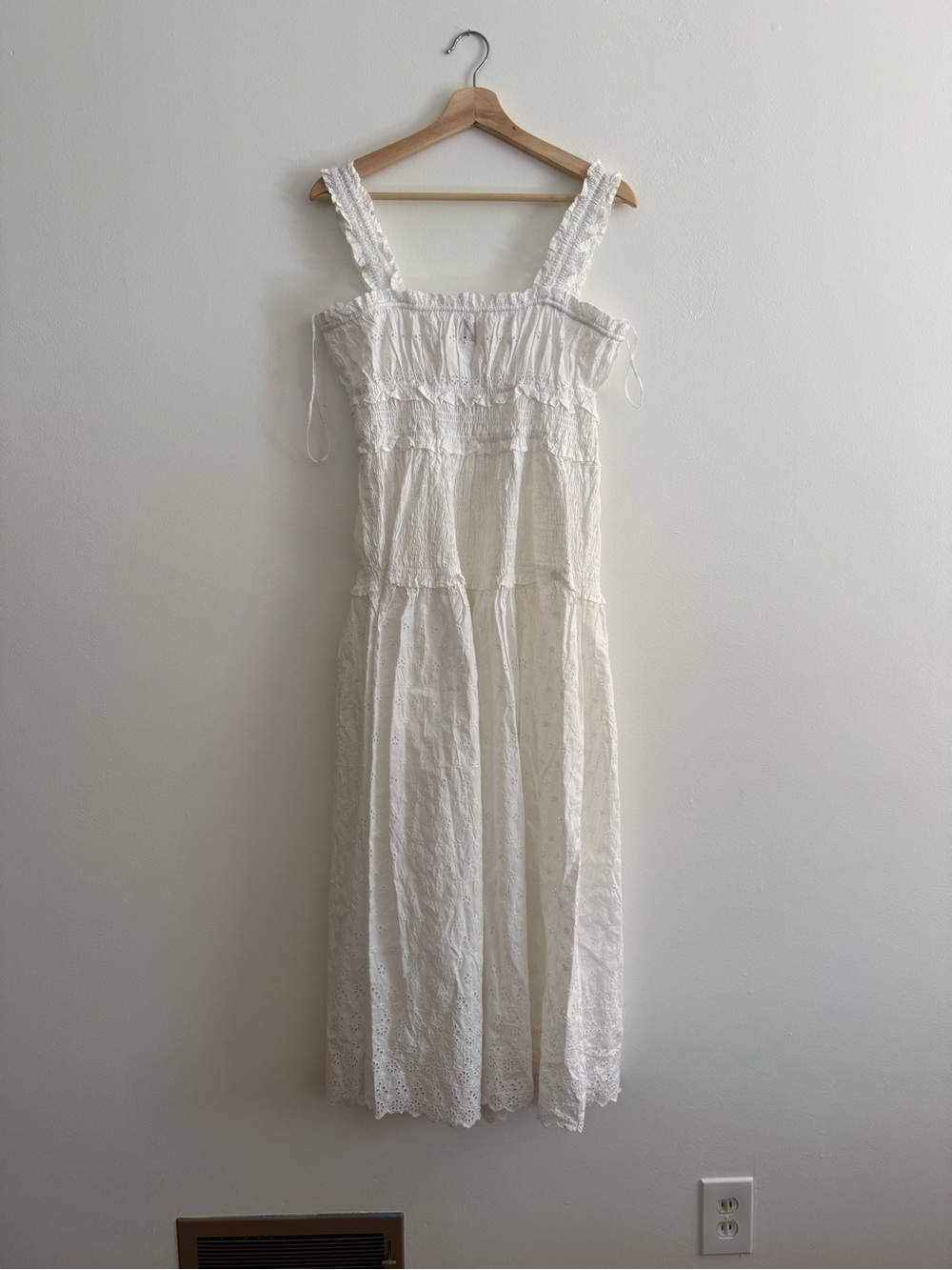NWT Gap x Doen White Eyelet Smocked Sundress with Ruffled Straps - Picture 2 of 10